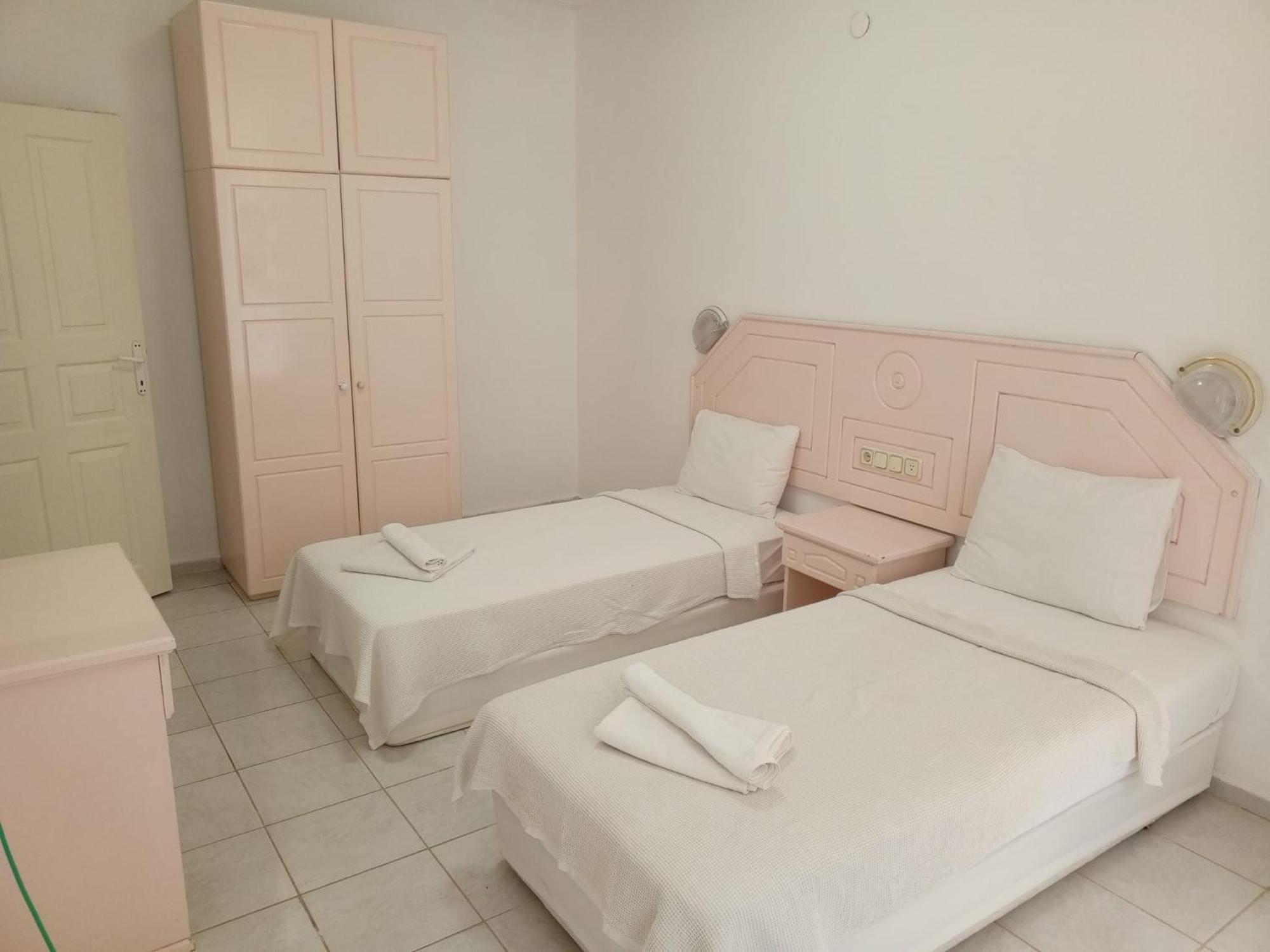 Pembe Kosk Apart Otel Fethiye Extérieur photo